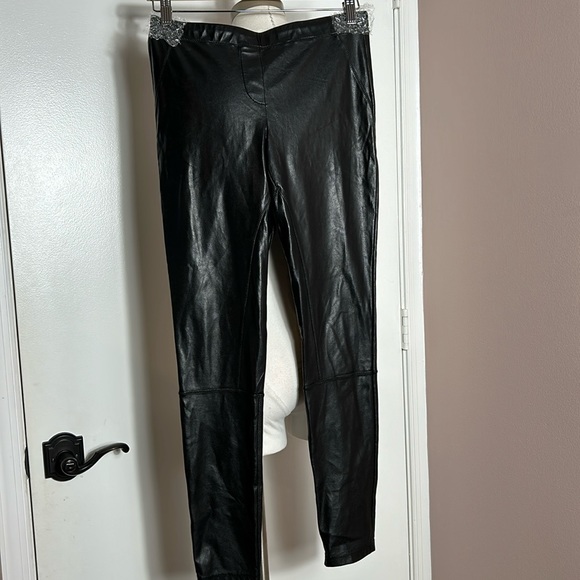 Aritzia Wilfred Black Faux Leather Leggings size M - Picture 1 of 10